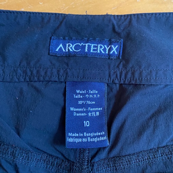 Arc'teryx Woman's Short Black Size 10 - Picture 4 of 9